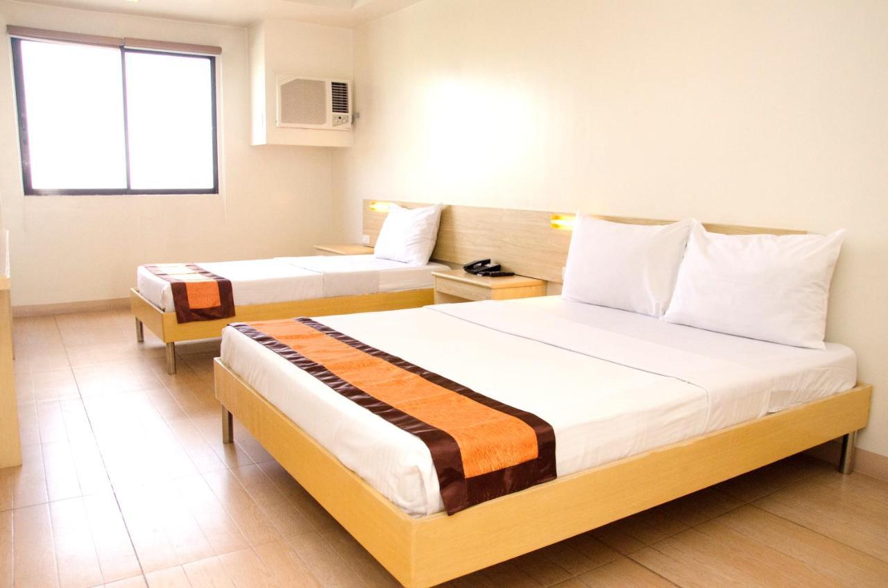 M Suites Hotel Makati City Exteriér fotografie