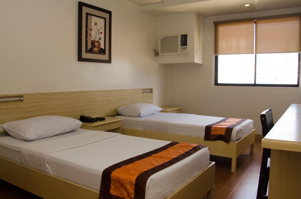 M Suites Hotel Makati City Exteriér fotografie