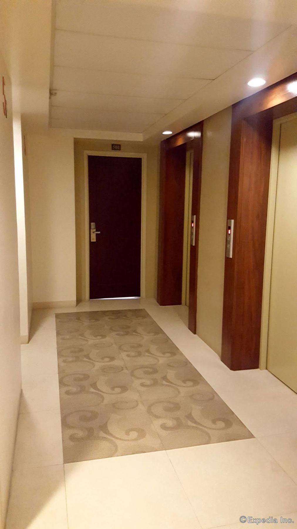 M Suites Hotel Makati City Exteriér fotografie